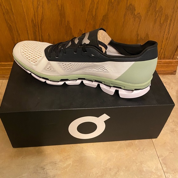 NWT On Cloudboom Running Shoes - Picture 4 of 8